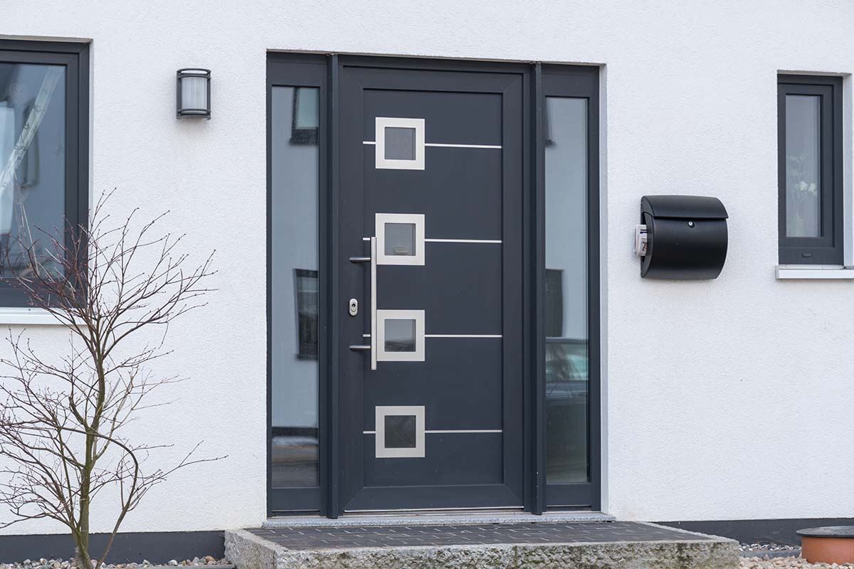 Na co należy zwr&oacute;cić uwagę podczas montażu drzwi zewnętrznych?