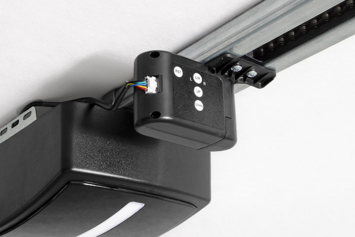 Brama garażowa smart w cenie standardu? Z INFINITI to możliwe