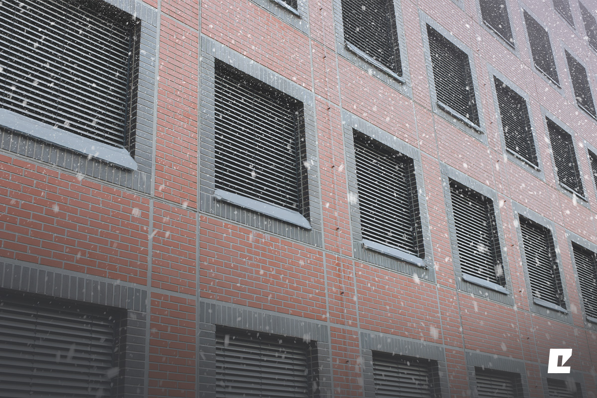 Dlaczego zima to najlepszy czas na sprzedaż żaluzji?